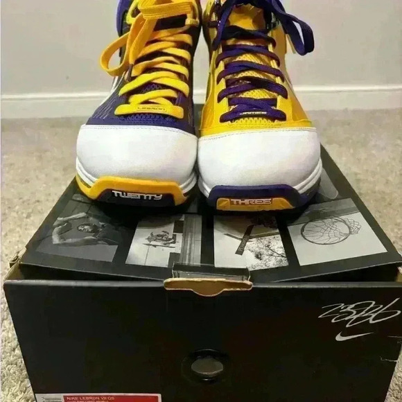 Nike Lebron VII QS Men’s Size 10 Media Day Lakers - Picture 3 of 9